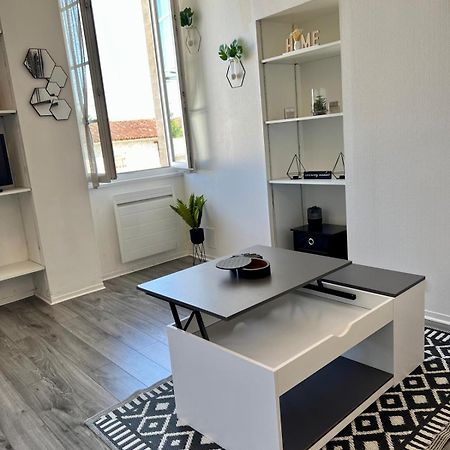 Myvi Cognac Apartment Bagian luar foto
