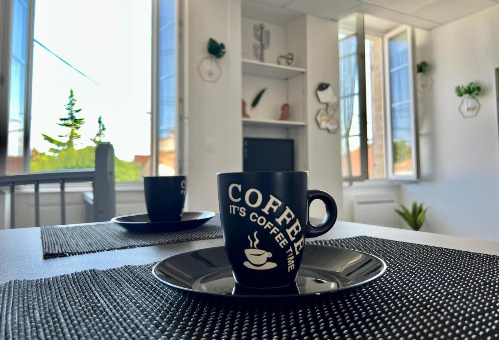 Myvi Cognac Apartment Bagian luar foto